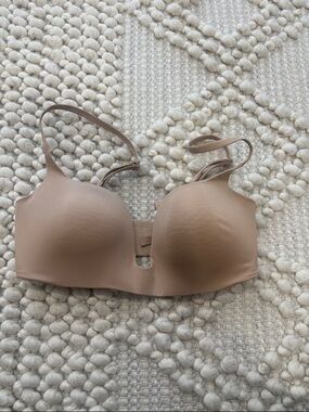 SKIMS Nude Wireless Bra 34D